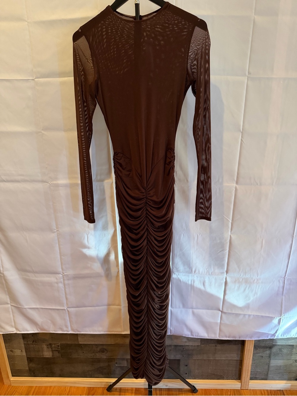 naked wardrobe Brown Long-Sleeve Ruched Maxi Dress